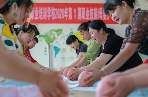 月薪四萬，也搶不到金牌月嫂 母嬰生活護理背后的供需失衡